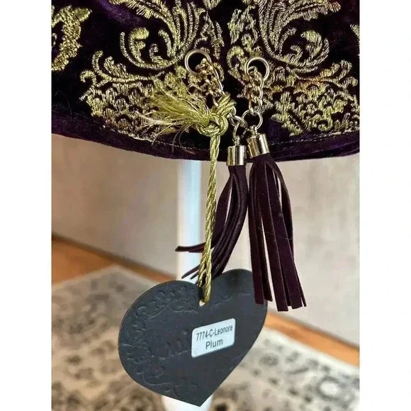 Imoshion purse NWT plum velvet with gold flourishing and chain - Picture 4 of 6